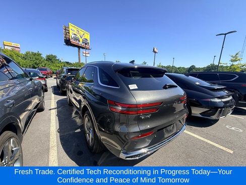 Used 2026 Genesis GV70 2.5T AWD/4WD image 3