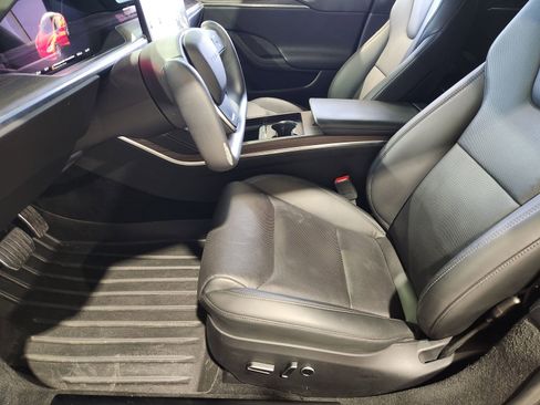 Used 2022 Tesla Model S image 14