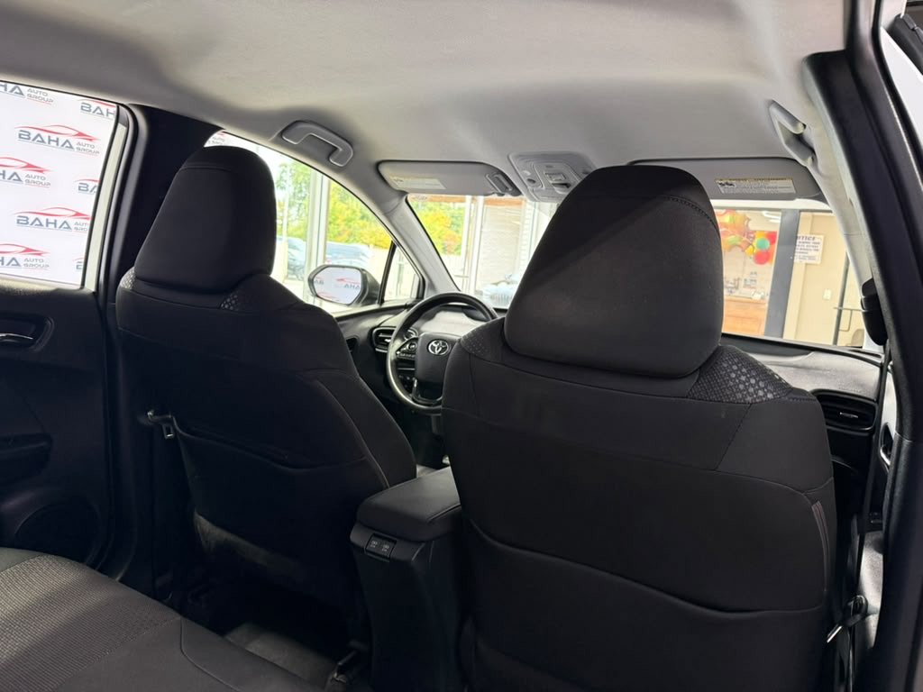 Used 2022 Toyota Prius LE FWD image 45