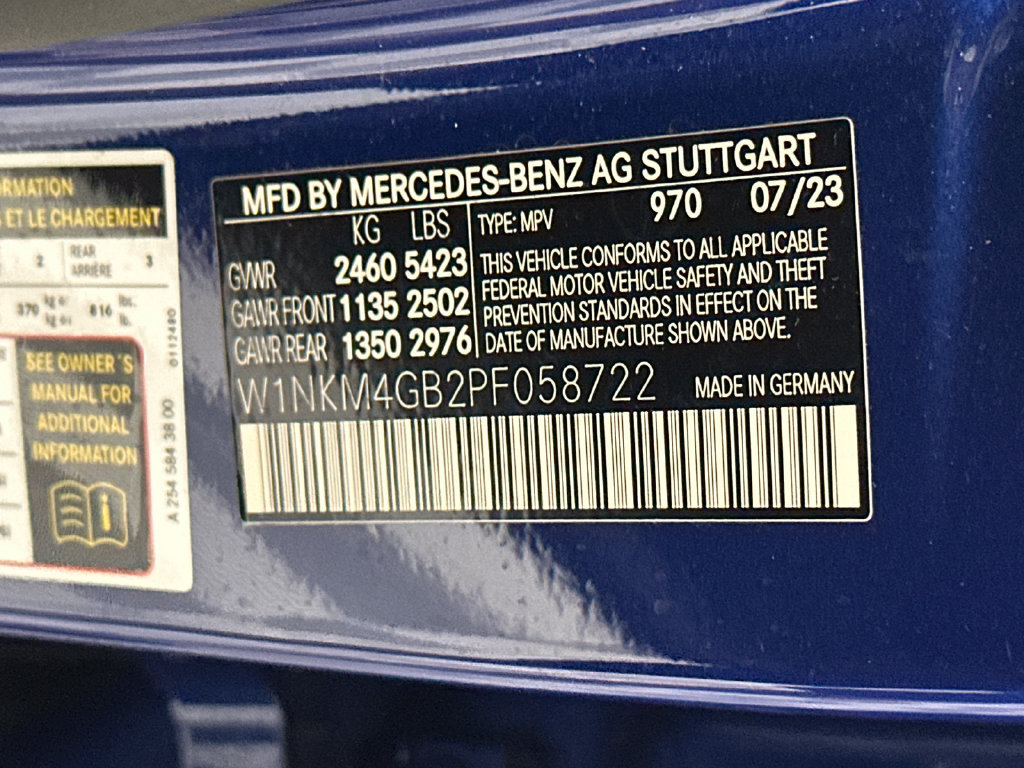 Used 2023 Mercedes-Benz GLC 300 w/ AMG Line image 9