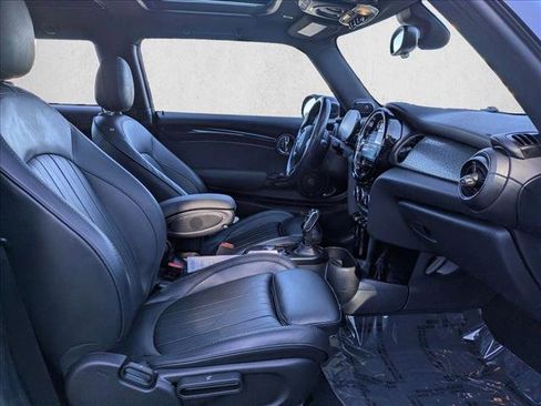 Used 2022 MINI Cooper SE image 19