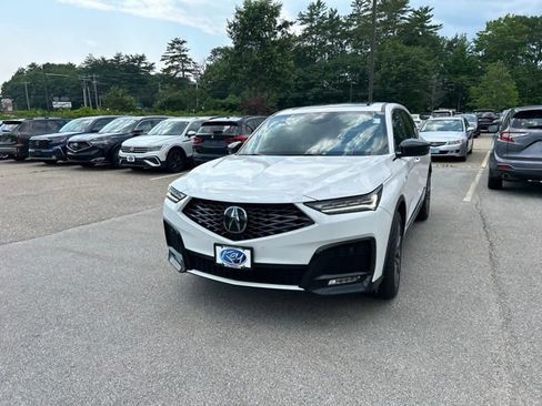 Used 2025 Acura MDX A-Spec AWD/4WD image 2