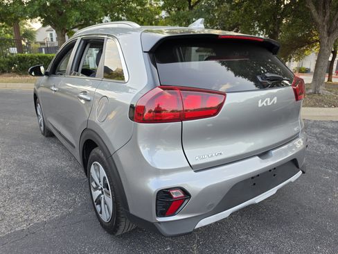 Used 2022 Kia Niro LX FWD image 6