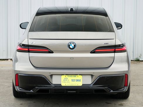 Used 2023 BMW i7 xDrive60 image 63