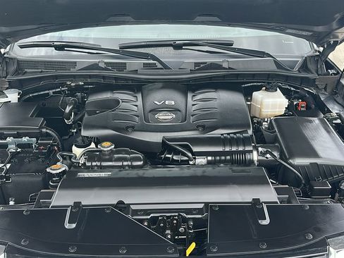 Used 2024 Nissan Armada Platinum w/ Captain's Chairs Package image 3