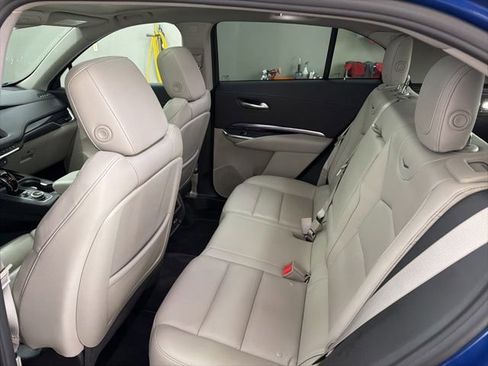 Certified 2023 Cadillac XT4 Luxury w/ Cold Weather Package image 17