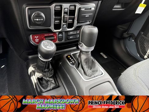 New 2025 Jeep Gladiator Willys image 20