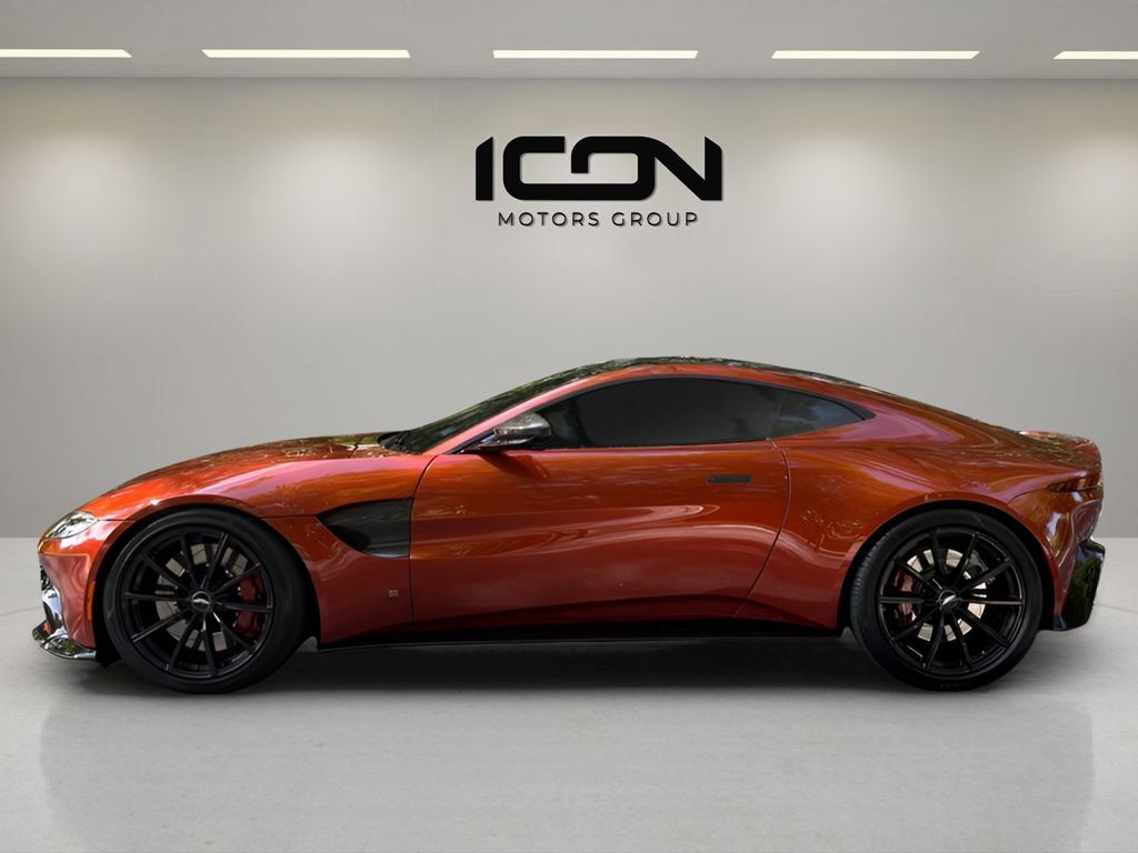 Used 2019 Aston Martin V8 Vantage Coupe RWD image 4
