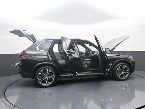 Used 2026 BMW X5 xDrive40i AWD/4WD image 44