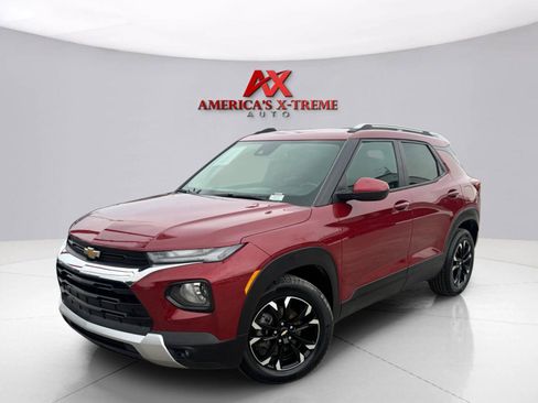 Used 2021 Chevrolet TrailBlazer LT w/ Premium Seating Package FWD image 1