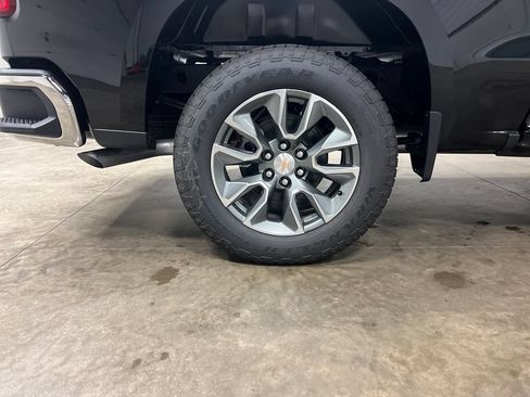 New 2026 Chevrolet Silverado 1500 LT AWD/4WD image 9