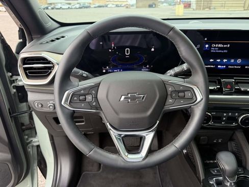 Used 2025 Chevrolet TrailBlazer ACTIV w/ Convenience Package image 16