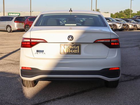 Used 2022 Volkswagen Jetta S FWD image 5