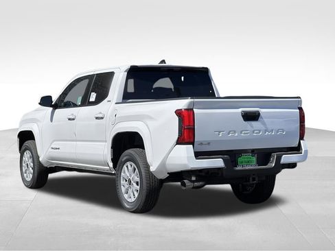 New 2026 Toyota Tacoma SR5 image 3