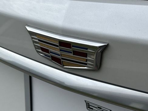 Certified 2023 Cadillac XT6 Premium Luxury w/ Technology Package image 9