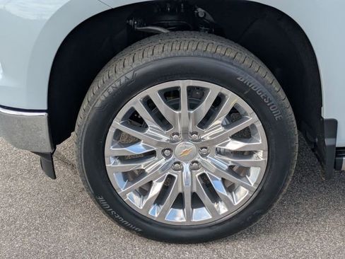 New 2026 Chevrolet Silverado 1500 LTZ w/ LTZ Premium Package AWD/4WD image 8