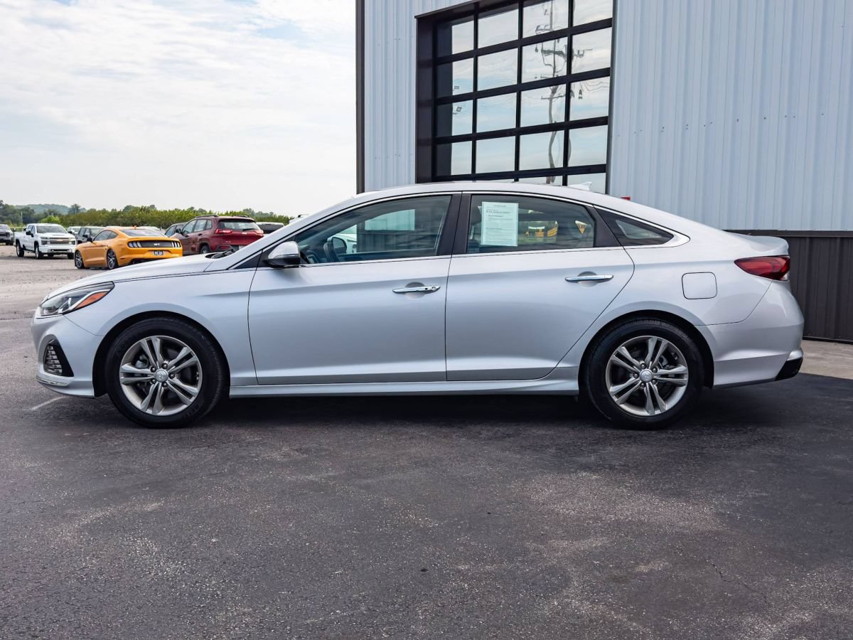 Used 2019 Hyundai Sonata SEL FWD image 2