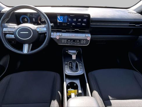 Certified 2025 Hyundai Kona SEL AWD/4WD image 16