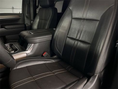 Used 2024 Chevrolet Silverado 2500 High Country w/ High Country Premium Package image 19