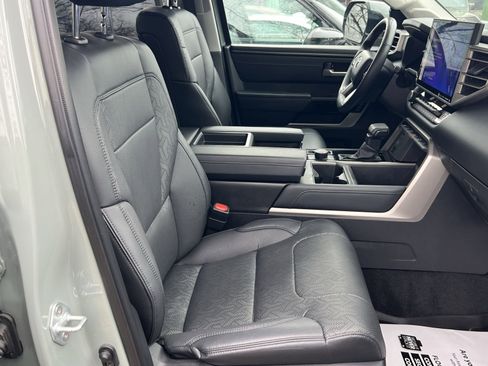 Used 2023 Toyota Tundra Limited image 24