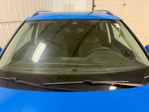 Certified 2024 Volkswagen Taos SE FWD image 14