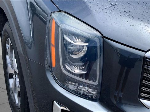 Used 2021 Kia Telluride EX FWD image 28