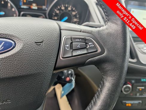 Used 2018 Ford Escape SEL image 18