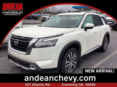 Used 2022 Nissan Pathfinder Platinum