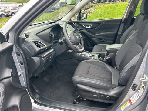 Used 2023 Subaru Forester Premium AWD/4WD image 6