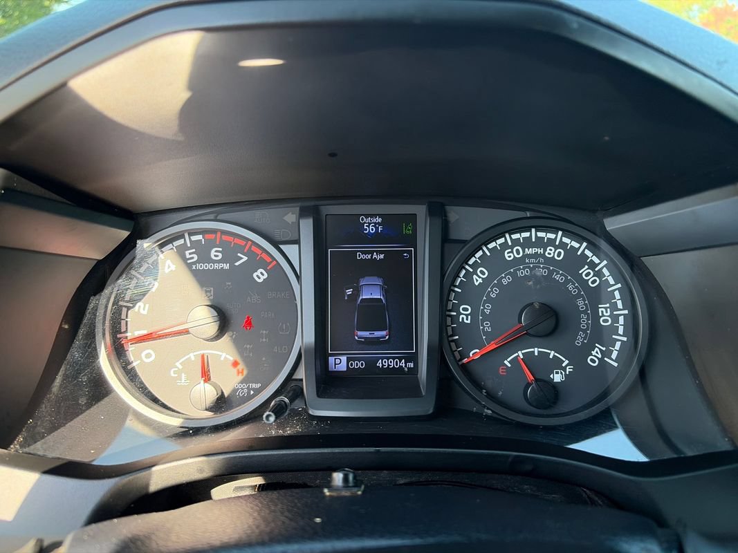 Used 2020 Toyota Tacoma SR AWD/4WD image 17