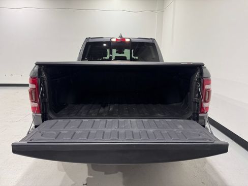 Used 2019 RAM 1500 Laramie AWD/4WD image 29
