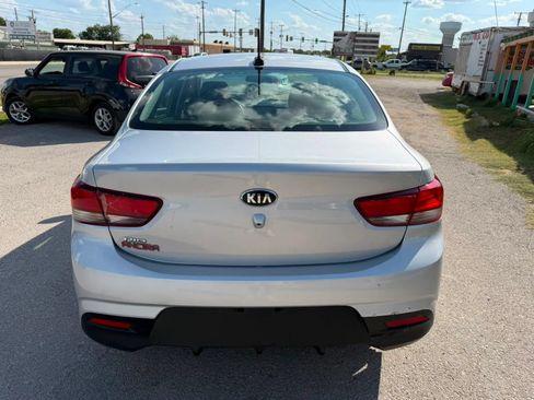 Used 2020 Kia Rio LX FWD image 3