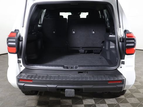 Used 2025 Toyota 4Runner SR5 image 13