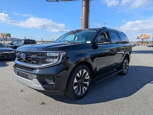 New 2026 Ford Expedition Platinum w/ Driver's Package image 8