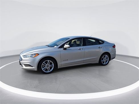Used 2018 Ford Fusion S image 5