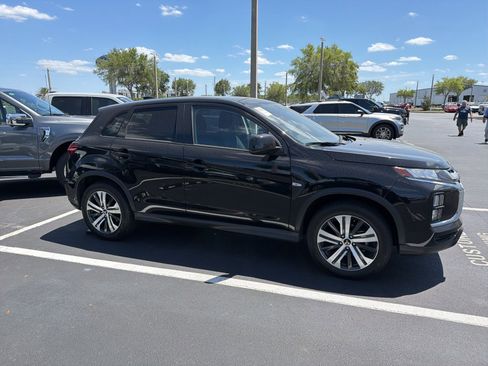 Used 2025 Mitsubishi Outlander Sport ES image 2