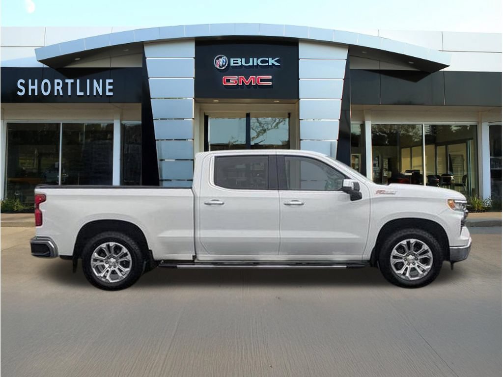 Used 2024 Chevrolet Silverado 1500 LTZ AWD/4WD image 2