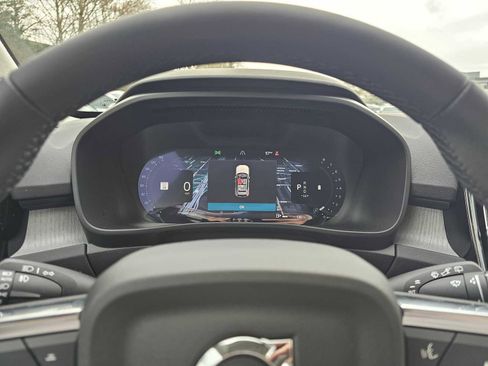 New 2026 Volvo XC40 B5 Ultra w/ Climate Package image 25