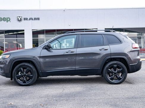 Certified 2023 Jeep Cherokee Altitude Lux w/ Lux Elite Package image 2
