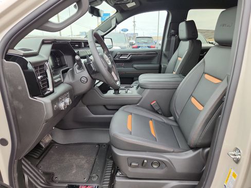 New 2026 GMC Sierra 1500 AT4 w/ AT4 Premium Package image 11