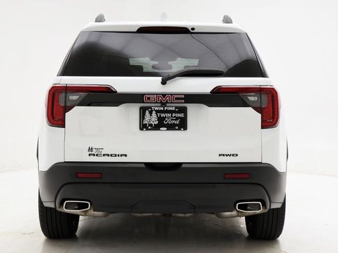 Used 2023 GMC Acadia SLT w/ Elevation Edition image 8