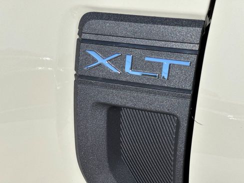 New 2025 Ford Maverick XLT w/ XLT Luxury Package image 30