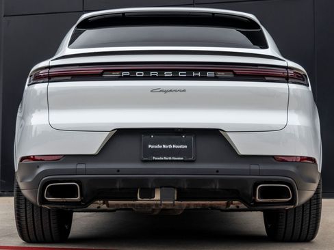 Certified 2026 Porsche Cayenne Coupe AWD/4WD image 10