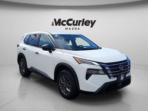 Used 2024 Nissan Rogue S AWD/4WD image 1