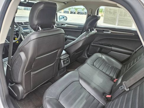 Used 2014 Ford Fusion SE w/ Equipment Group 202A FWD image 23