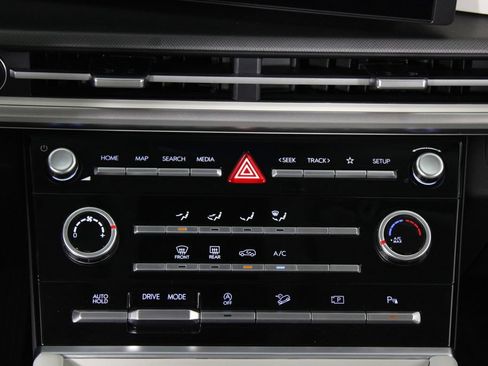 Certified 2026 Hyundai Santa Fe SE w/ Tow & Go Package FWD image 22