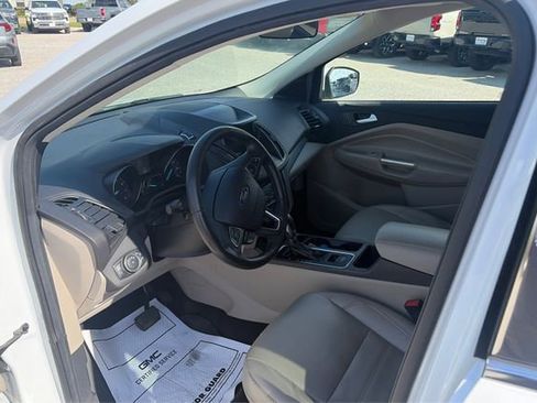 Used 2019 Ford Escape SEL AWD/4WD image 9