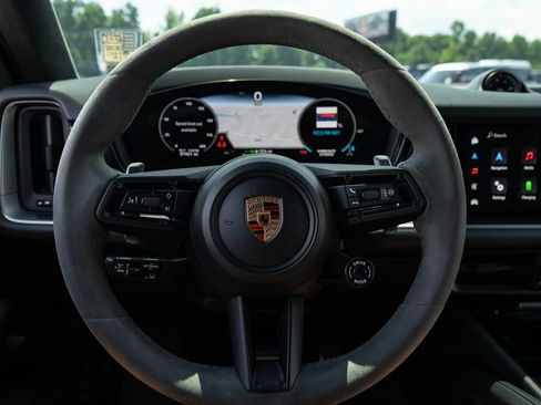 Used 2024 Porsche Cayenne S AWD/4WD image 53