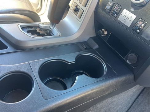 Used 2014 Toyota Sequoia Platinum image 53