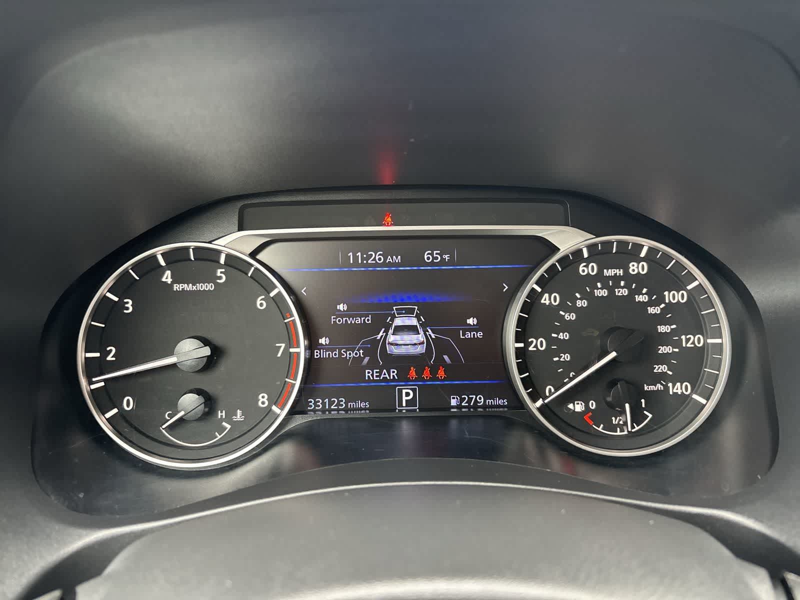 Used 2025 Nissan Altima 2.5 SV FWD image 16